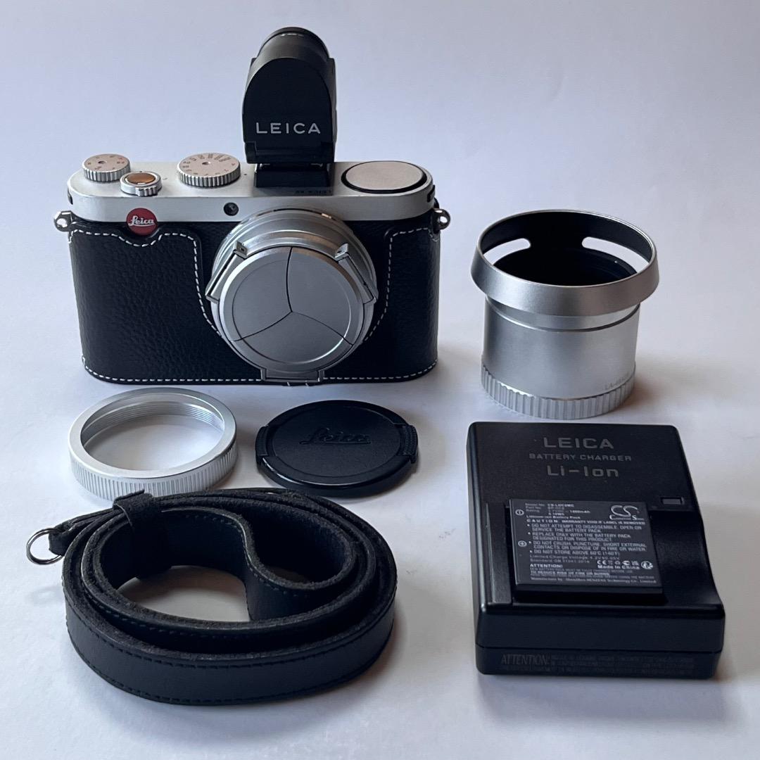 ライカ LEICA X2シルバー＋LEICA EVF2（本革ハーフケース・他）