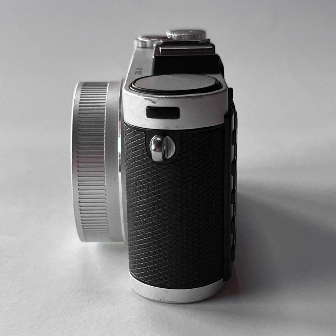 ライカ LEICA X2シルバー＋LEICA EVF2（本革ハーフケース・他）