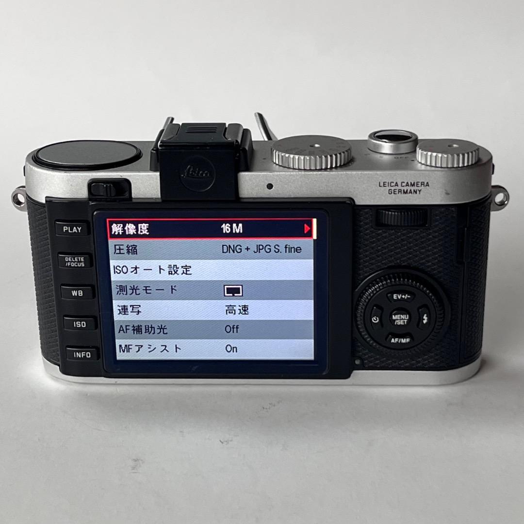 ライカ LEICA X2シルバー＋LEICA EVF2（本革ハーフケース・他）