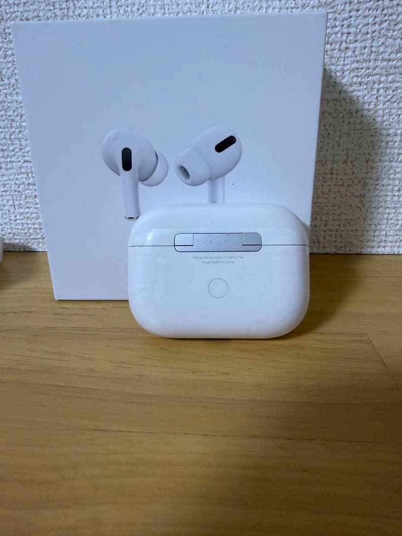 Apple AirPods Pro 純正イヤーチップ、ケース付き