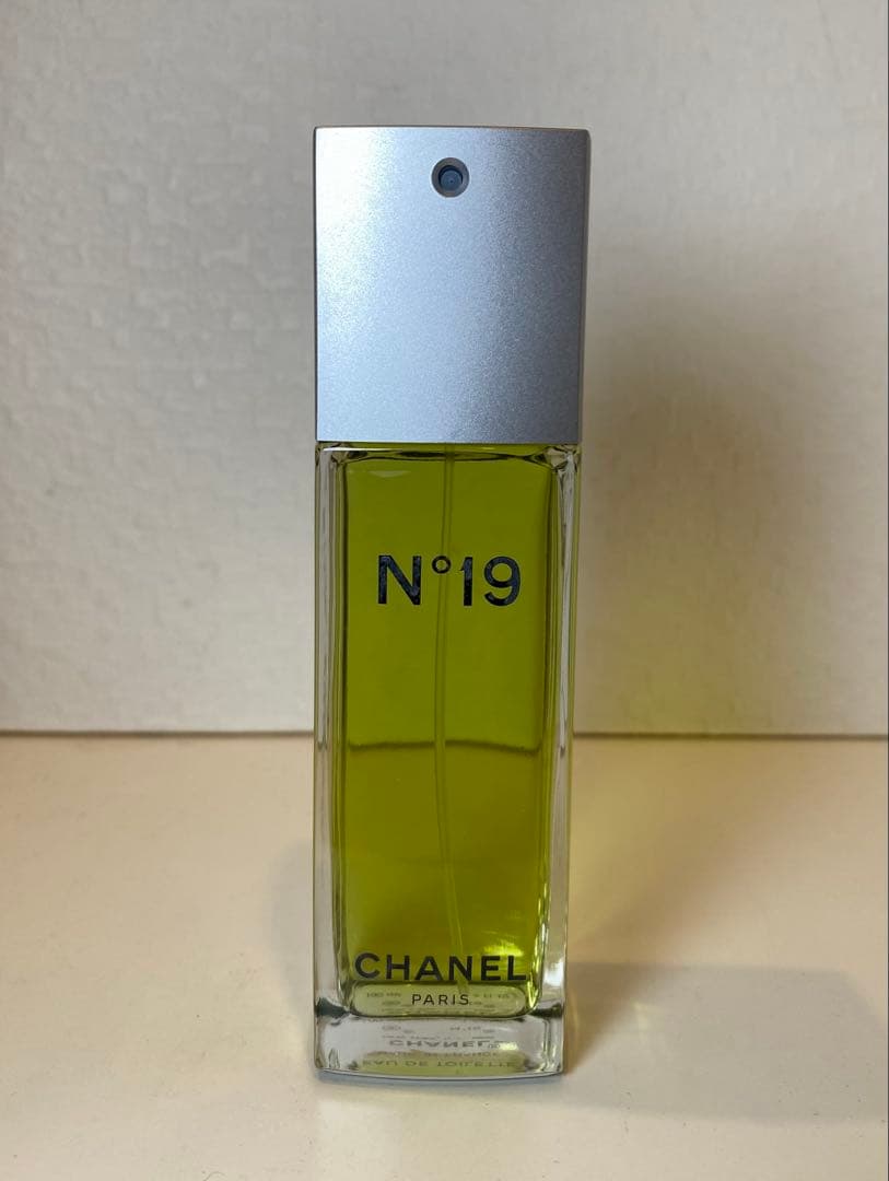 【新品未使用100ml】CHANEL シャネル No.19 オードゥトワレット