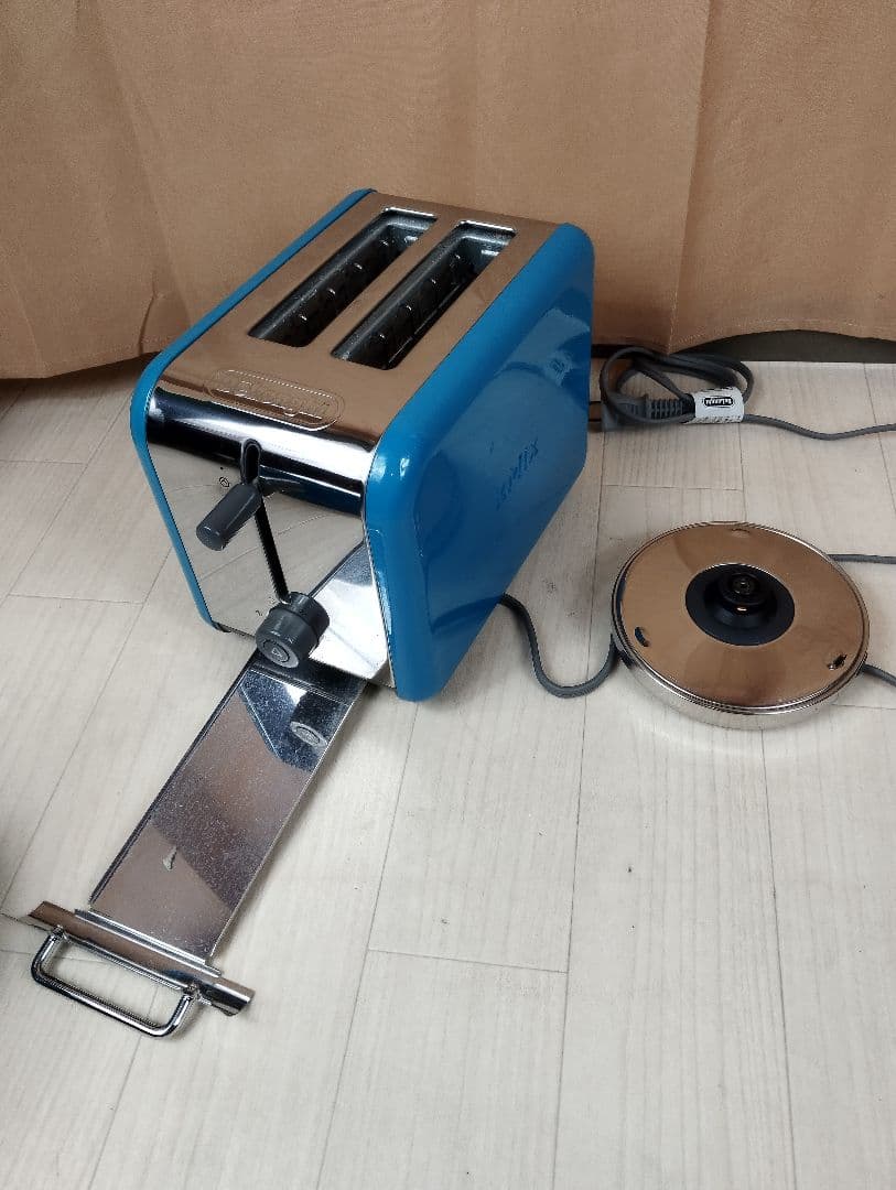 De'Longhi 電気ケトル　トースター　セット