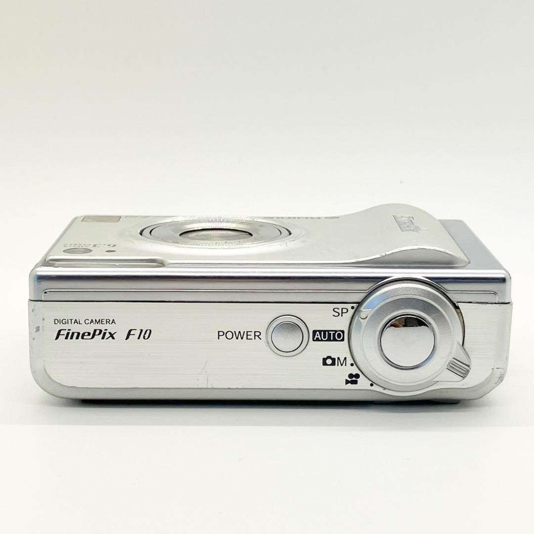 ⭐️名機CCDモデル⭐️FUJIFILM FinePix F10 シルバー 匿名