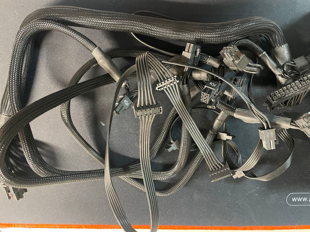 Corsair RM1000X 1000W 80Plus ATX電源ユニット