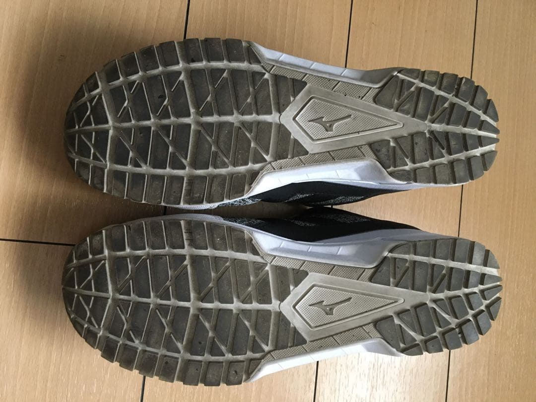 Mizuno メッシュ安全靴 グレー/ブラック　27.0cm　ES31L