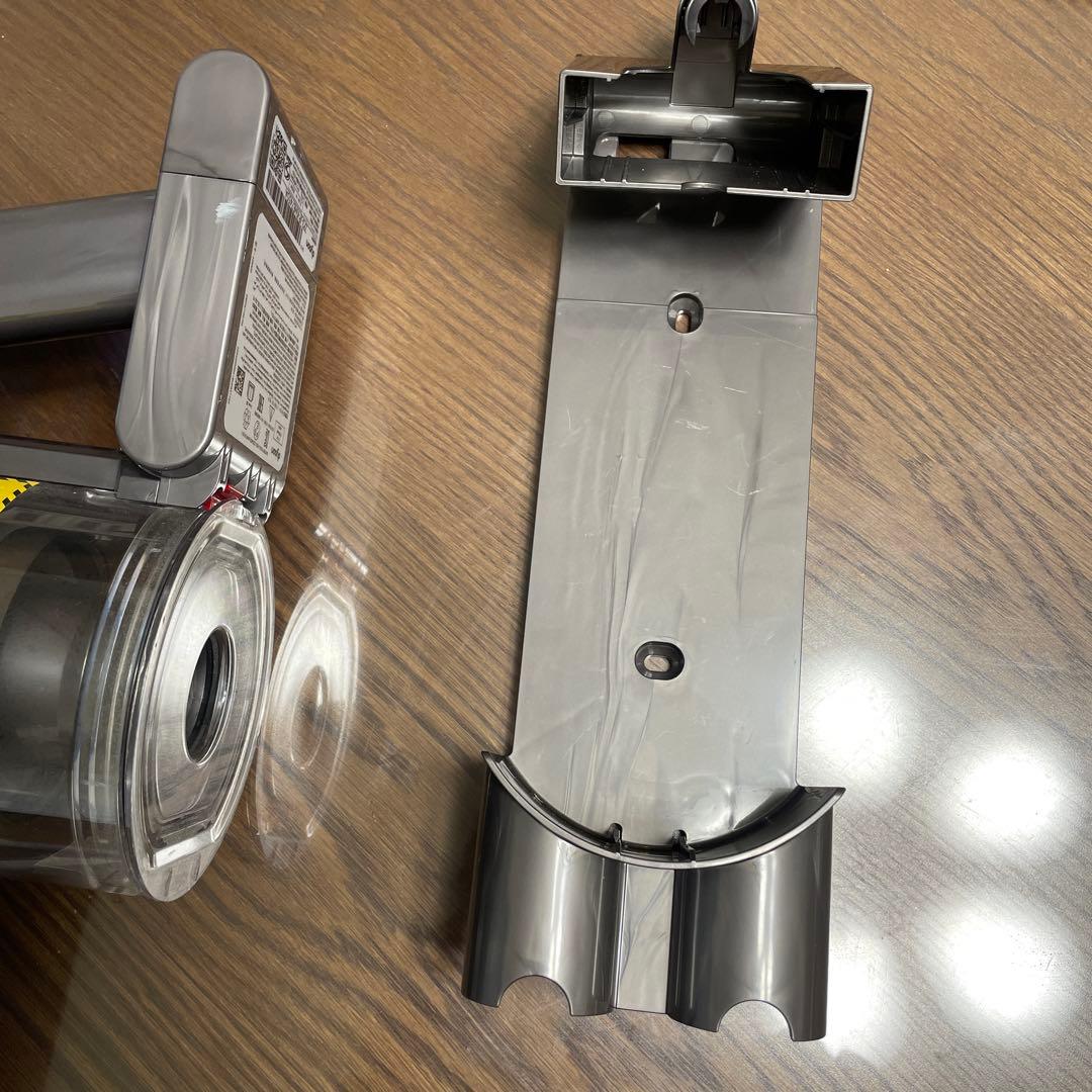 Dyson V7 Fluffy コードレス掃除機 9点セット説明書・保証書付き