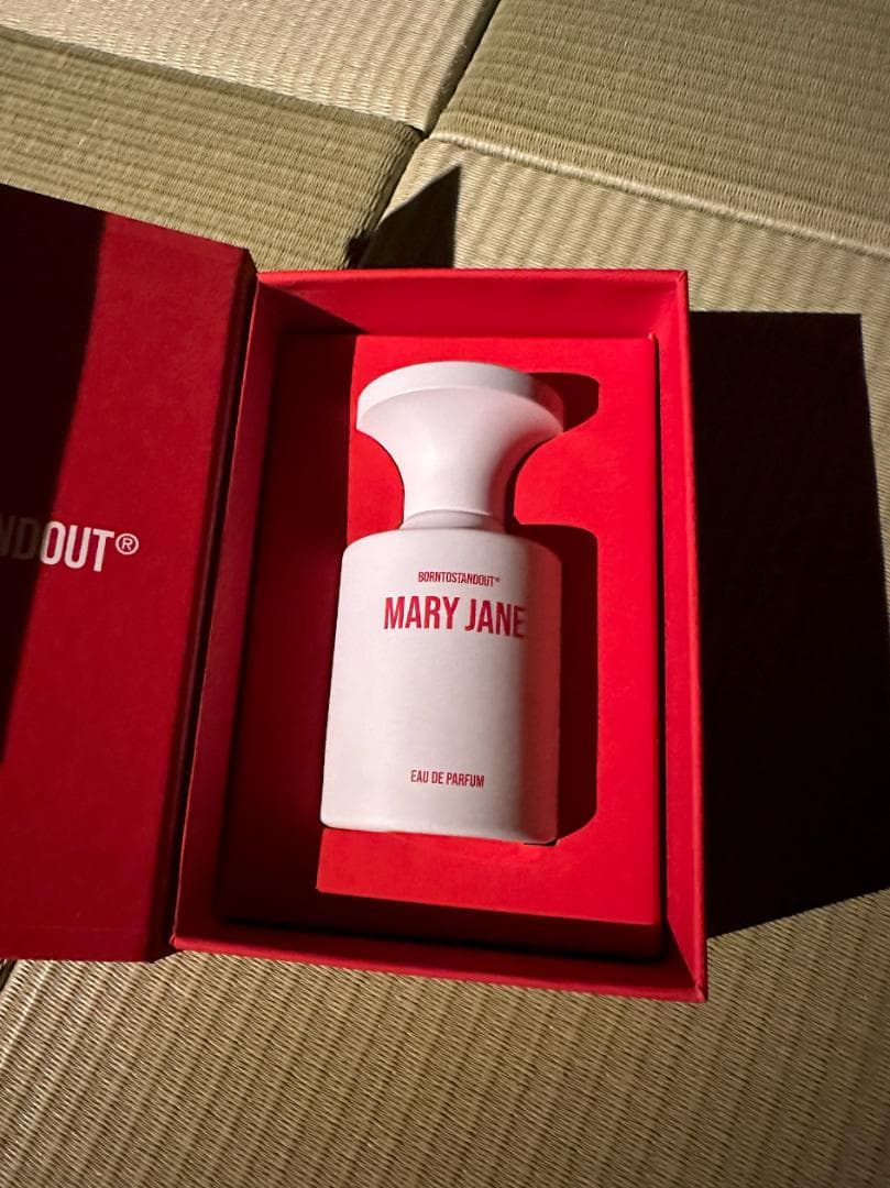 BORNTOSTANDOUT PARFUM 香水 メアリージェーン