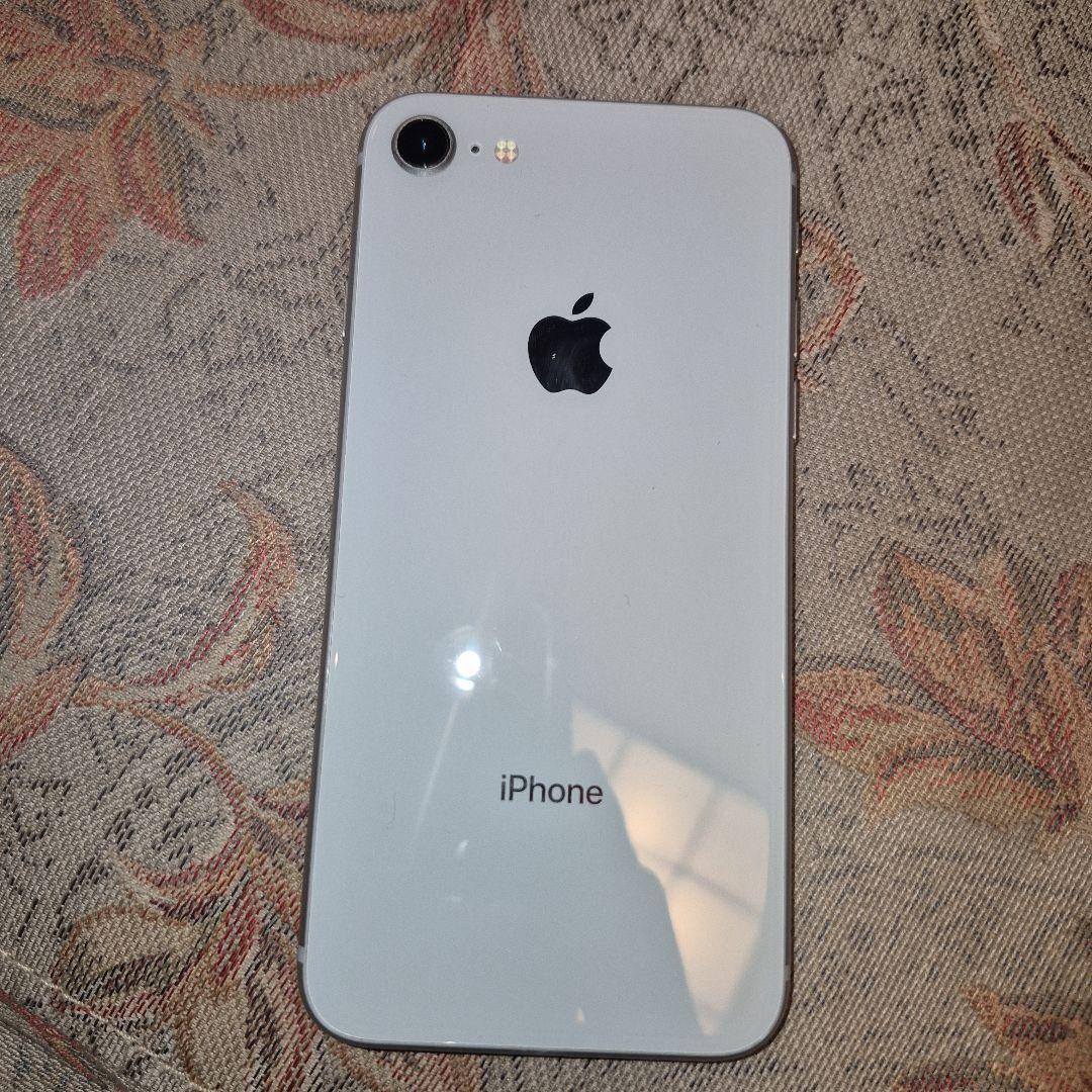 た*︎様 Apple iPhone 8 ホワイト 本体