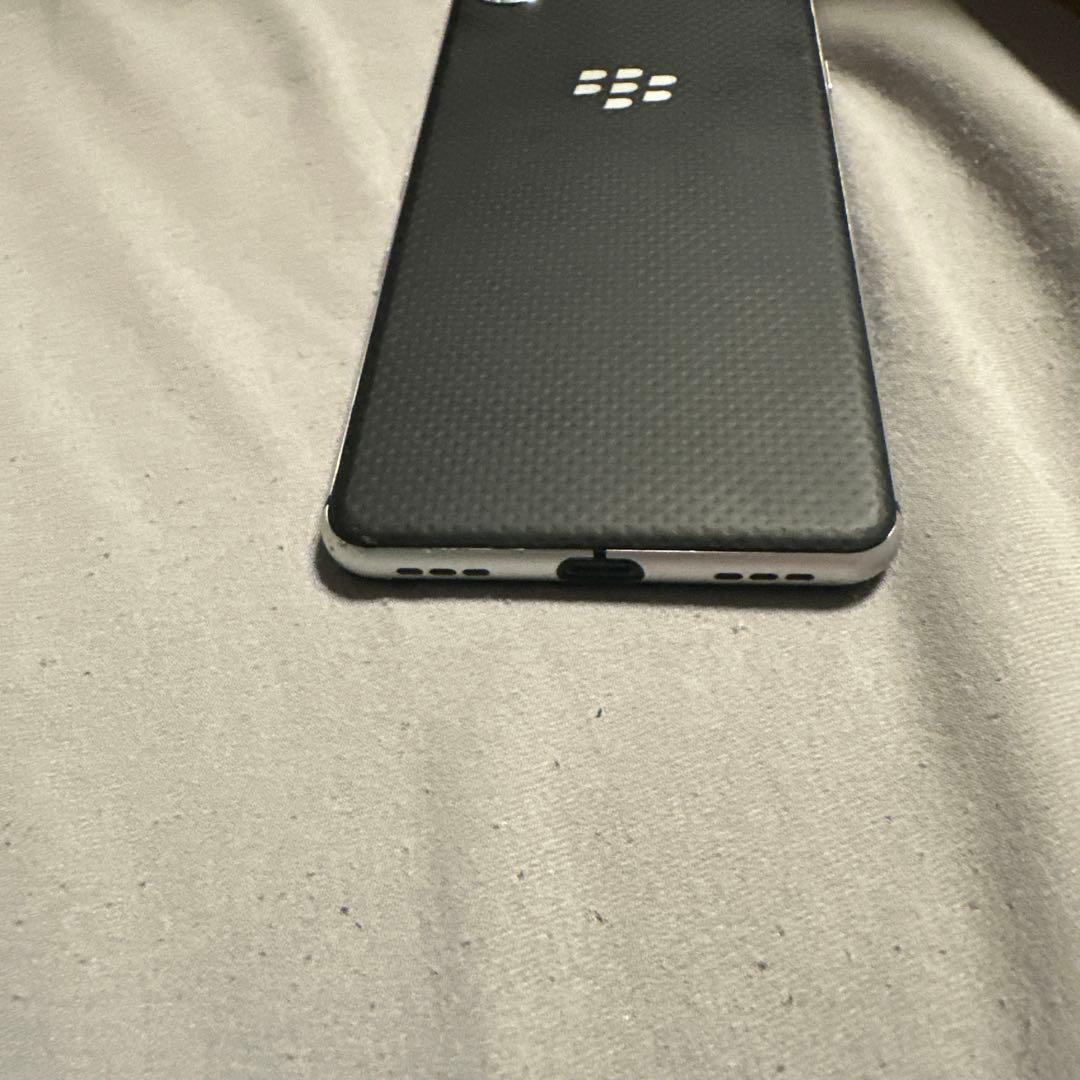 BlackBerry key ONE BBB100-6 SIMフリー