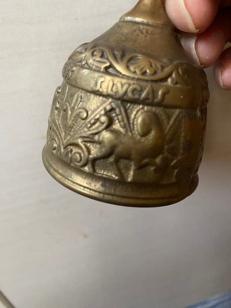 動物デザインの真鍮製 聖堂鐘 浄化 時代物
