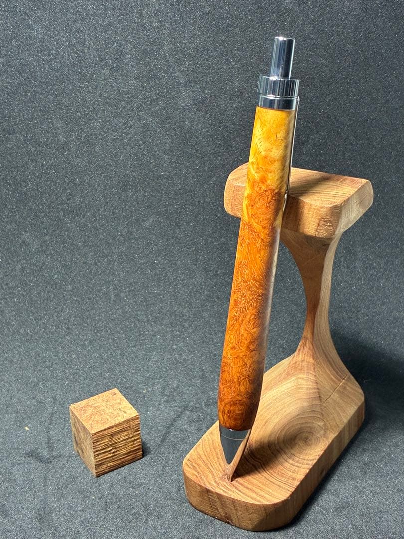 花梨瘤紅白シャーペン0.5mm
