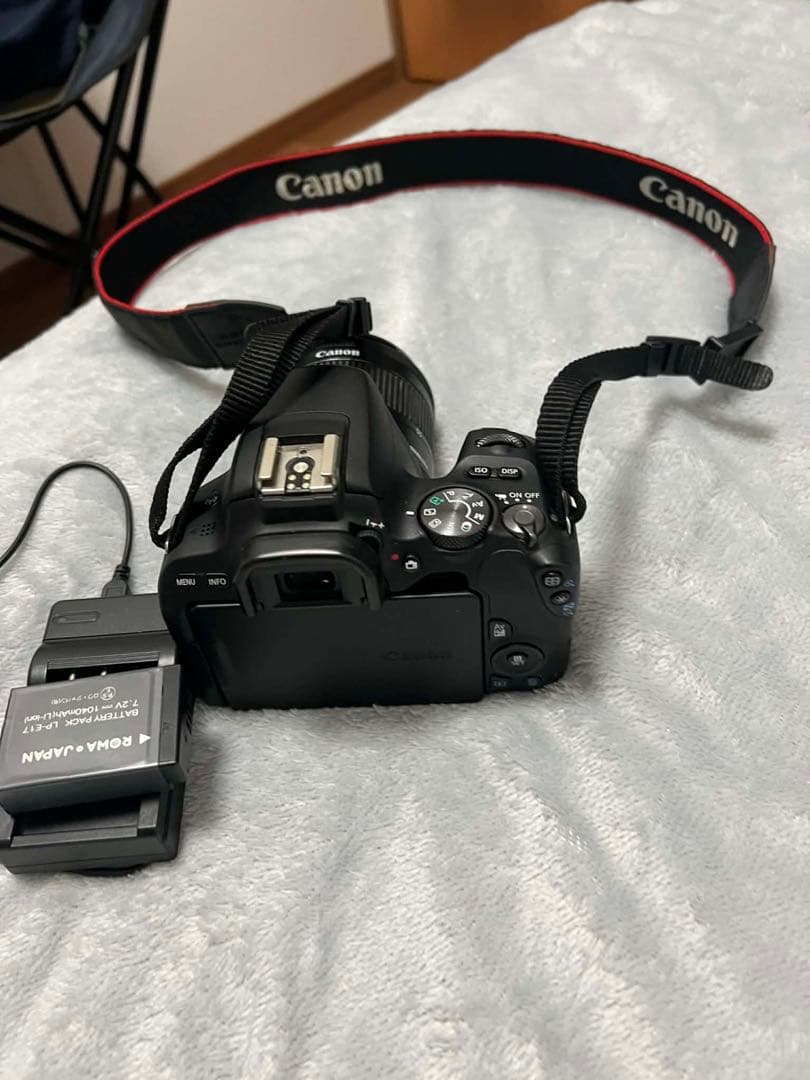 ゆすけさん、Canon EOS Kiss X9 黒 本体　充電器