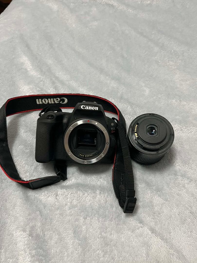 ゆすけさん、Canon EOS Kiss X9 黒 本体　充電器