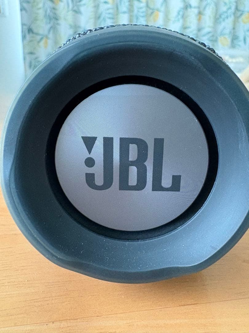 JBL Charge ワイヤレススピーカー
