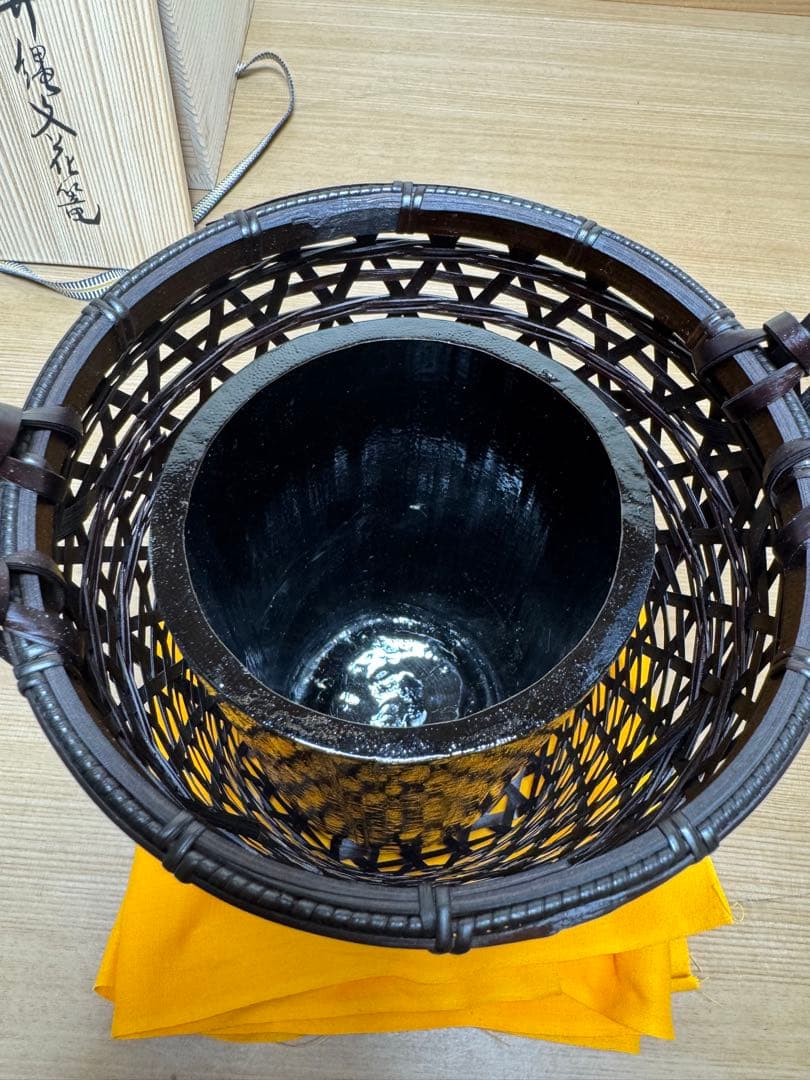 茶道具　伊藤賢一郎作　大和竹縄文花籠