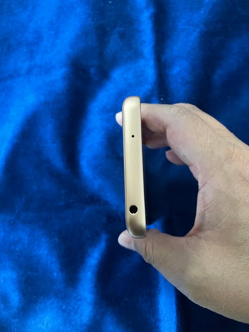 【美品】arrows We FCG01 ローズゴールド SIMフリー ケース付き