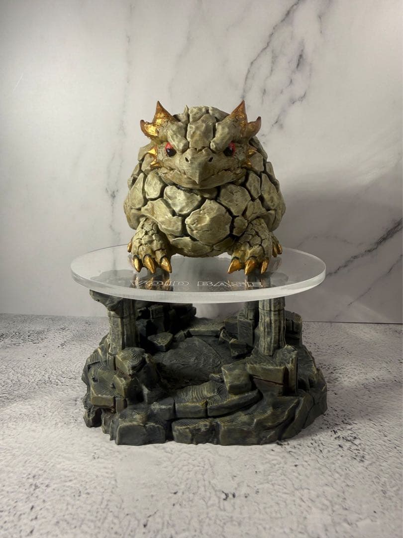 3Dプリンター製ディスプレイ台座 「VOIDBESE」
