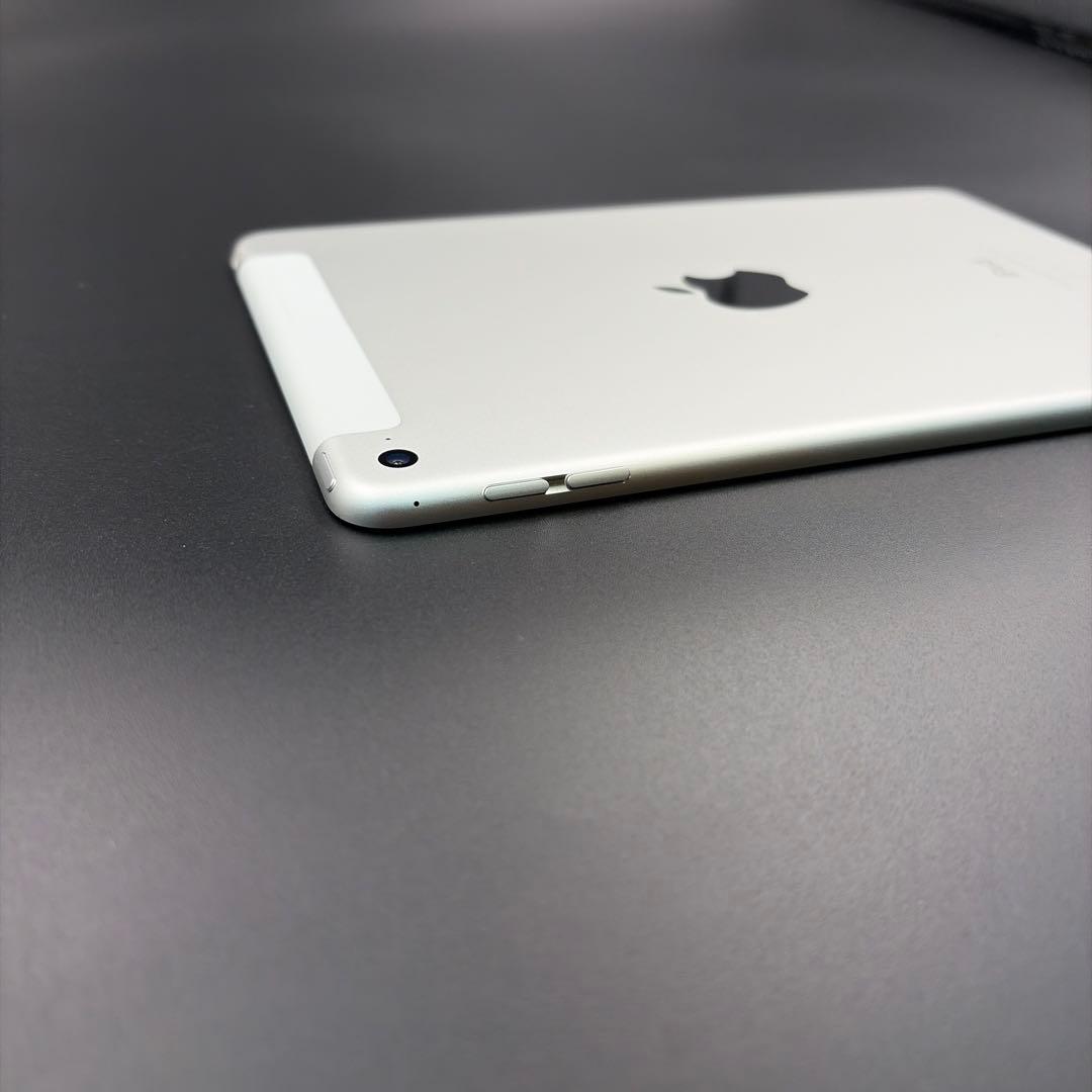 Apple iPad mini 第4世代 128GB セルラーモデル シルバー