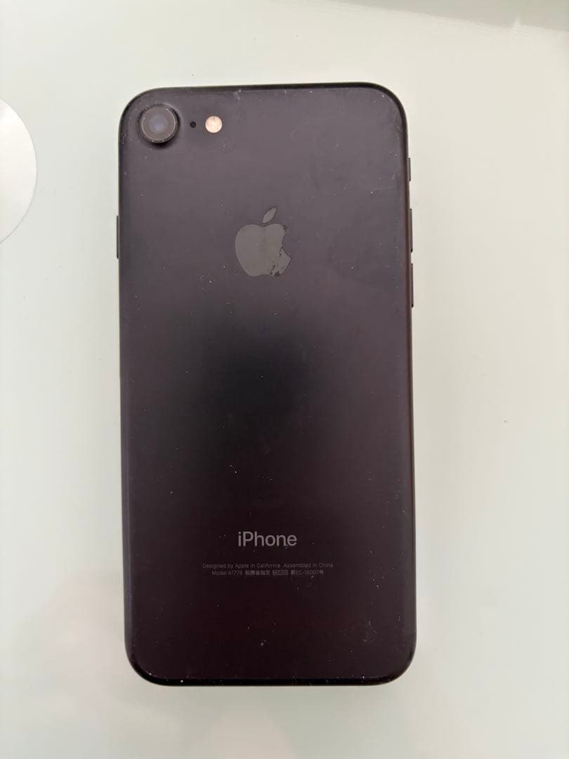 Apple iPhone 7 ブラック