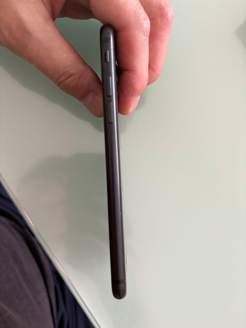 Apple iPhone 7 ブラック