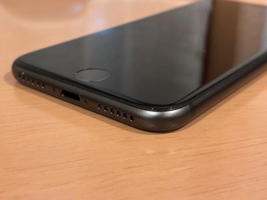 傷なし　Apple iPhone 8 スペースグレー 本体　64GB