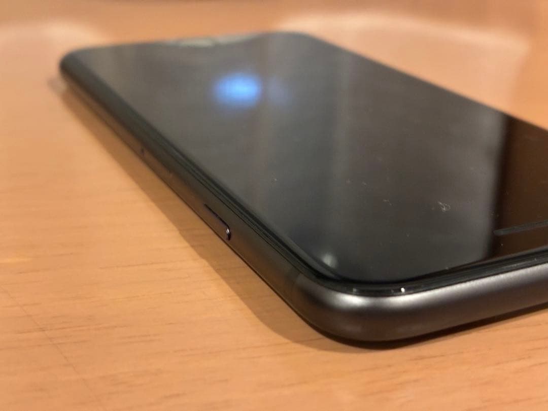 傷なし　Apple iPhone 8 スペースグレー 本体　64GB