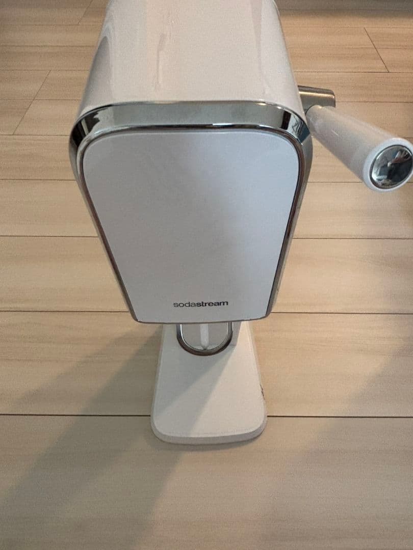 sodastream Art 炭酸水メーカー ホワイト ボトル付き
