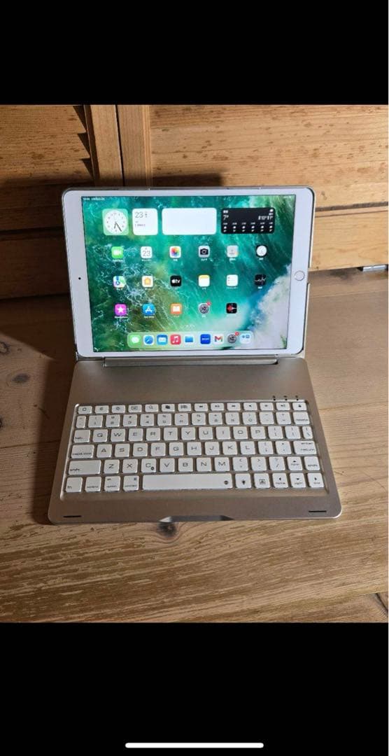 iPad Pro 10.5インチ 64GB　おまけキーボード付き