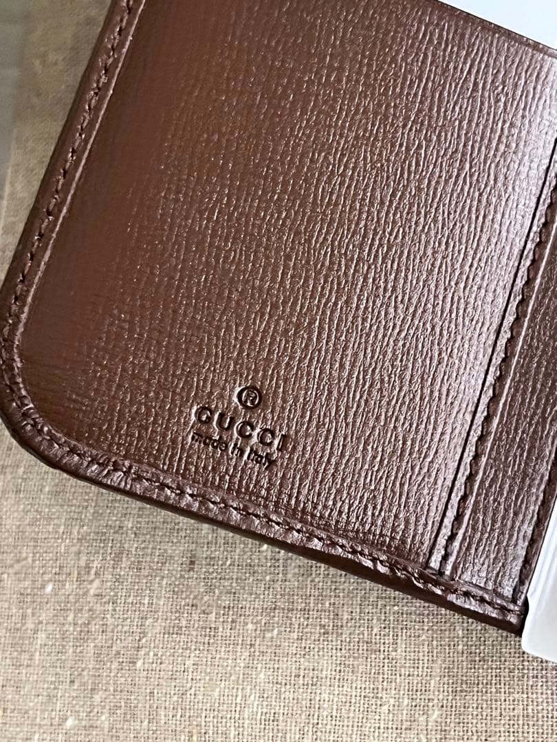 GUCCI iPhone15 手帳型ケース　新品　未使用