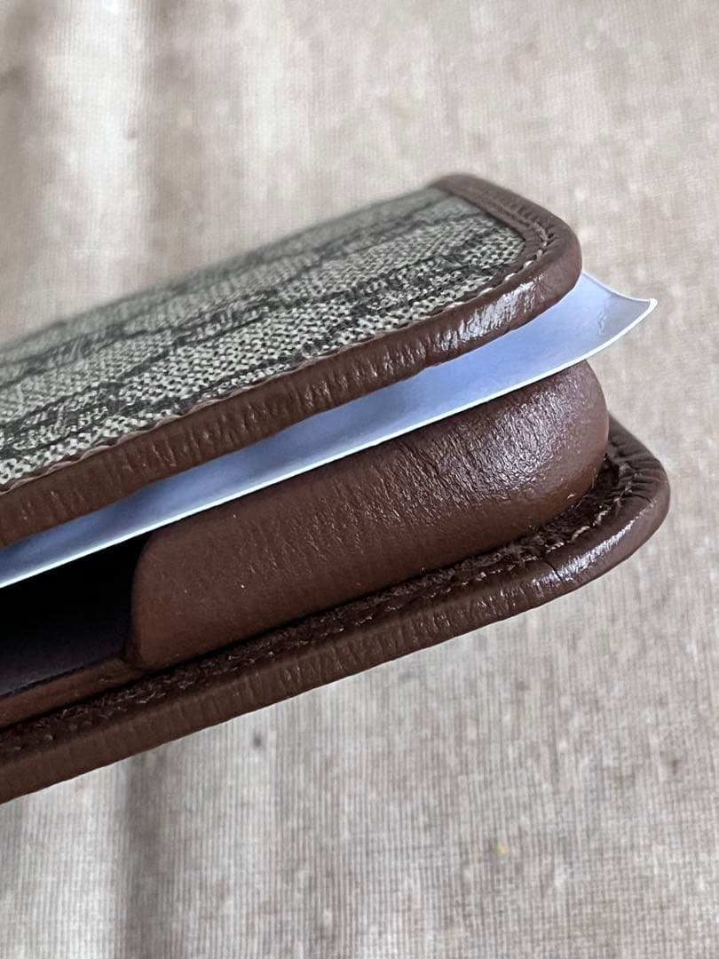 GUCCI iPhone15 手帳型ケース　新品　未使用