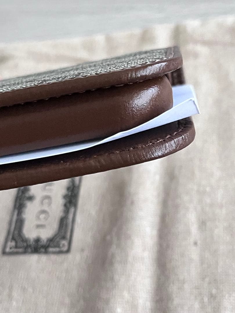 GUCCI iPhone15 手帳型ケース　新品　未使用