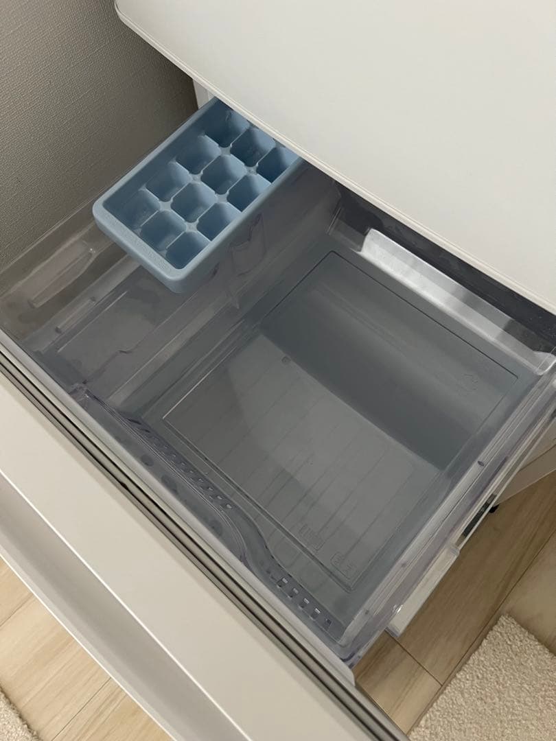 しろ 【2024年製】三菱 一人暮らし 冷蔵庫 146L マットホワイト