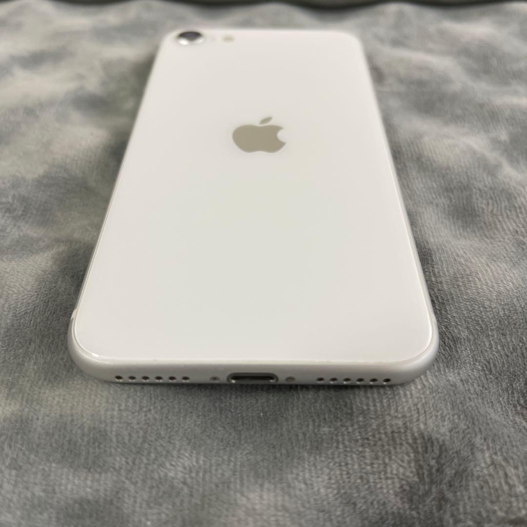 【超美品】iPhone SE (第2世代) ホワイト バッテリー最大容量85%