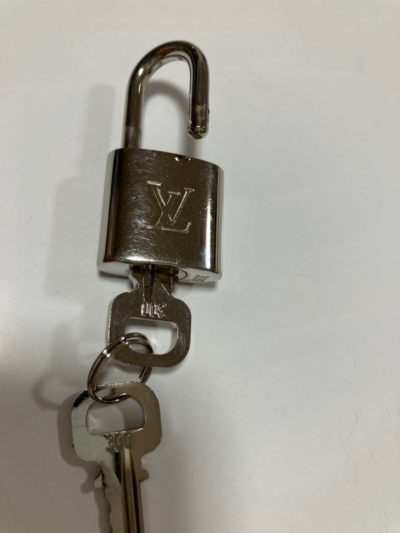 Louis Vuitton 南京錠 300 鍵2本付き