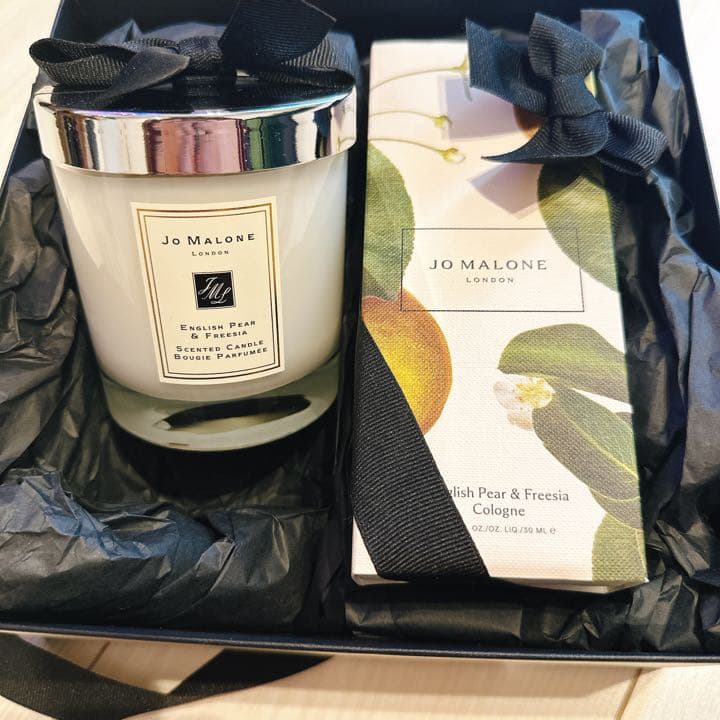JoMALONE LONDON イングリッシュペアー&フリージアコロンキャンドル