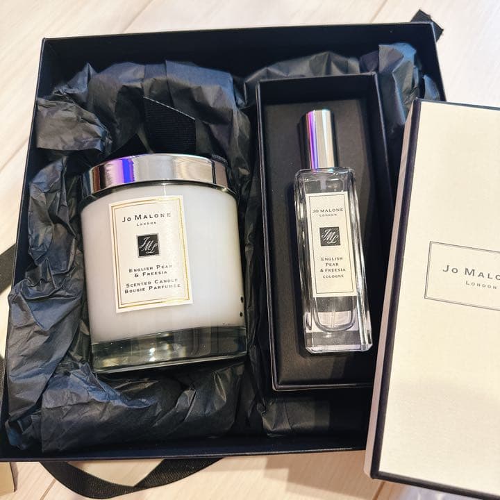 JoMALONE LONDON イングリッシュペアー&フリージアコロンキャンドル