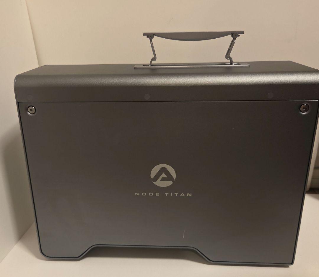 Node Titan 外付けGPUボックス eGPU