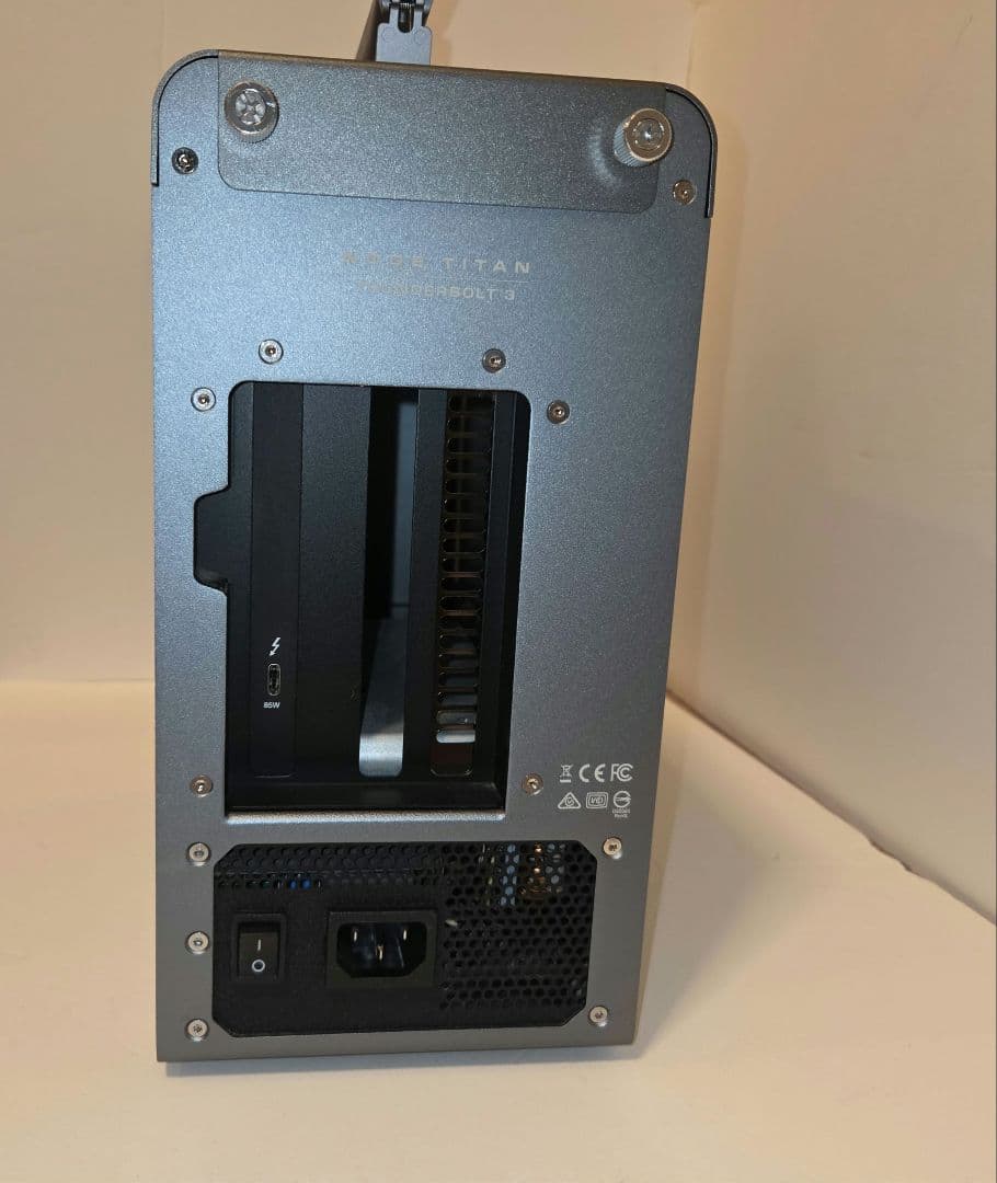 Node Titan 外付けGPUボックス eGPU