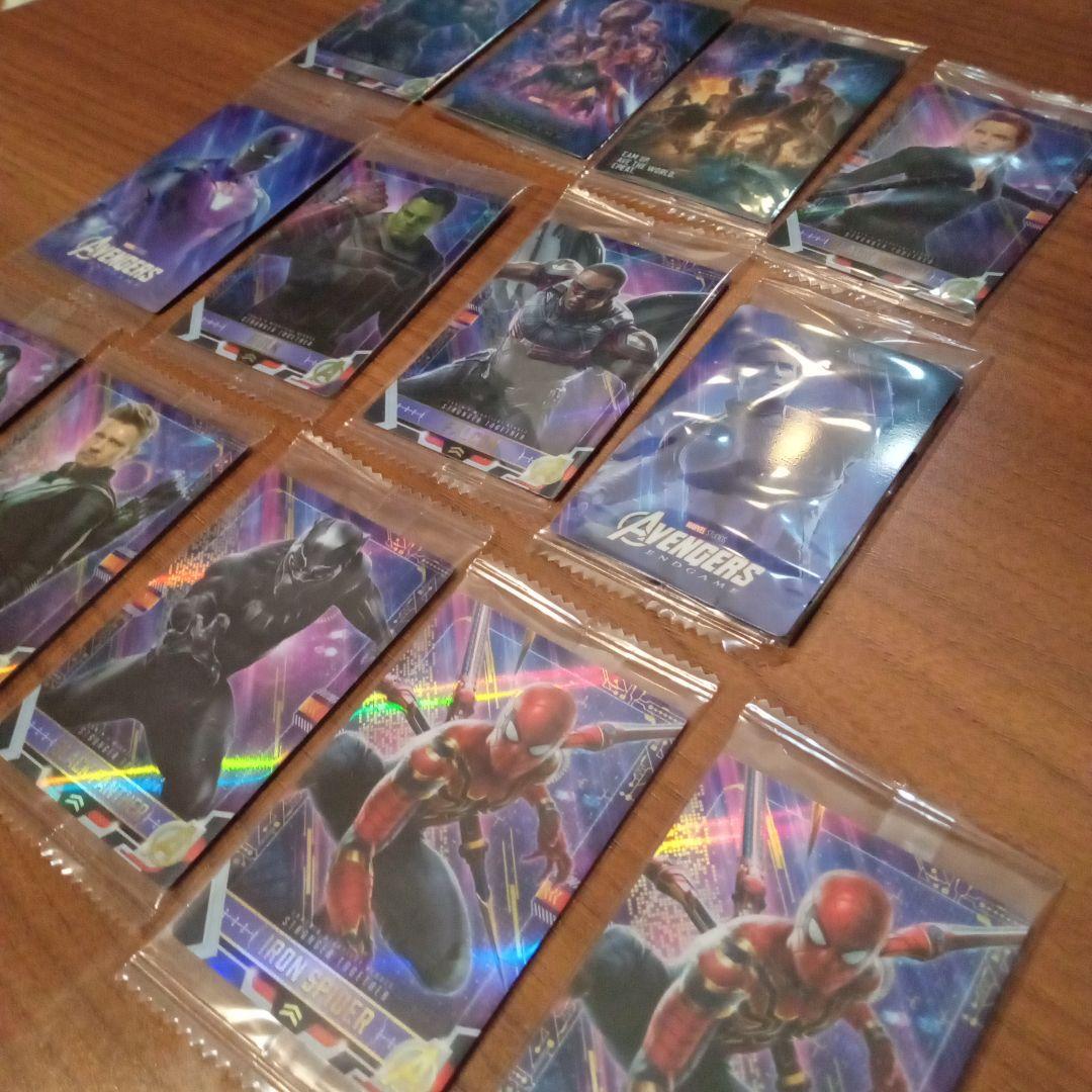 【未開封品】アベンジャーズカード　キラレア