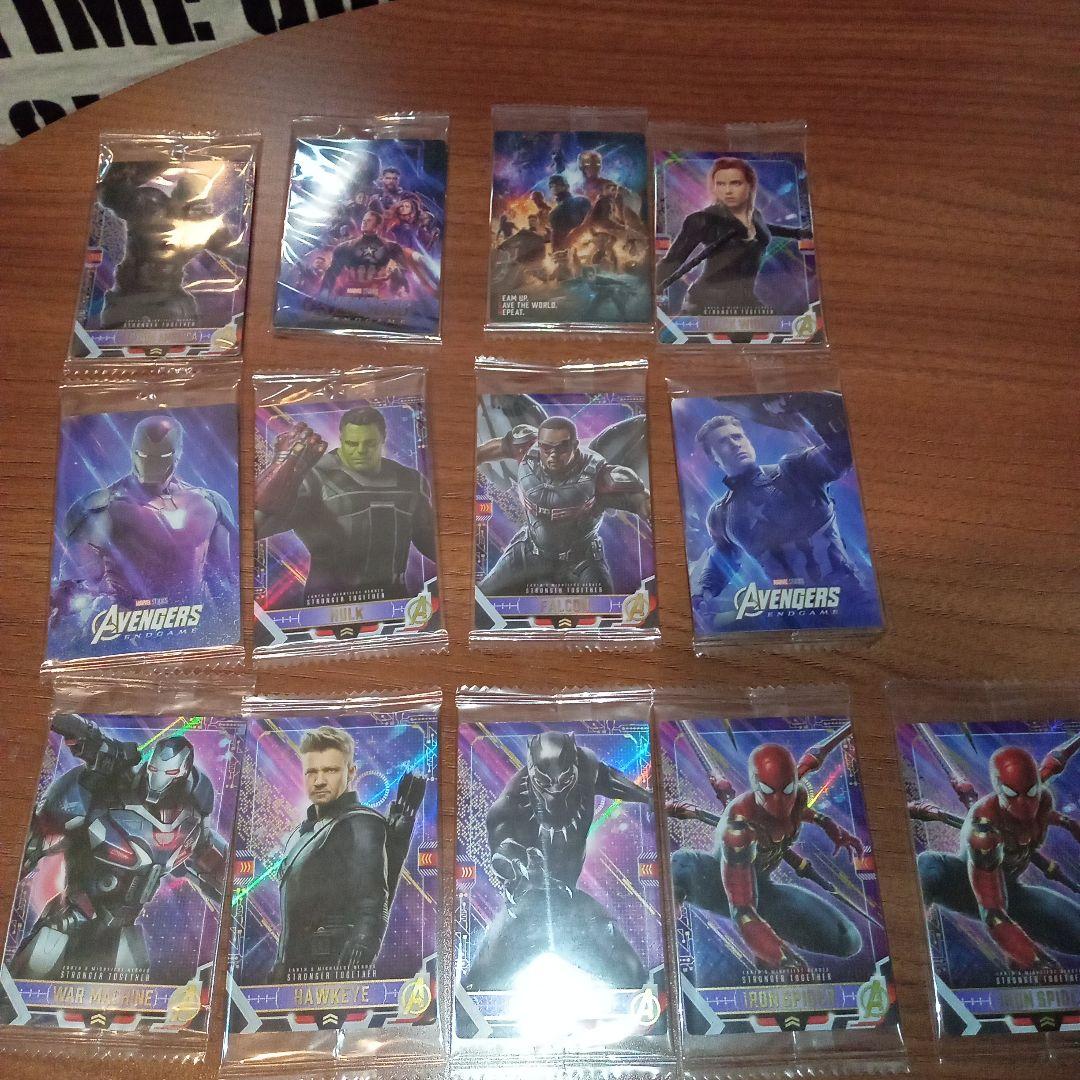 【未開封品】アベンジャーズカード　キラレア