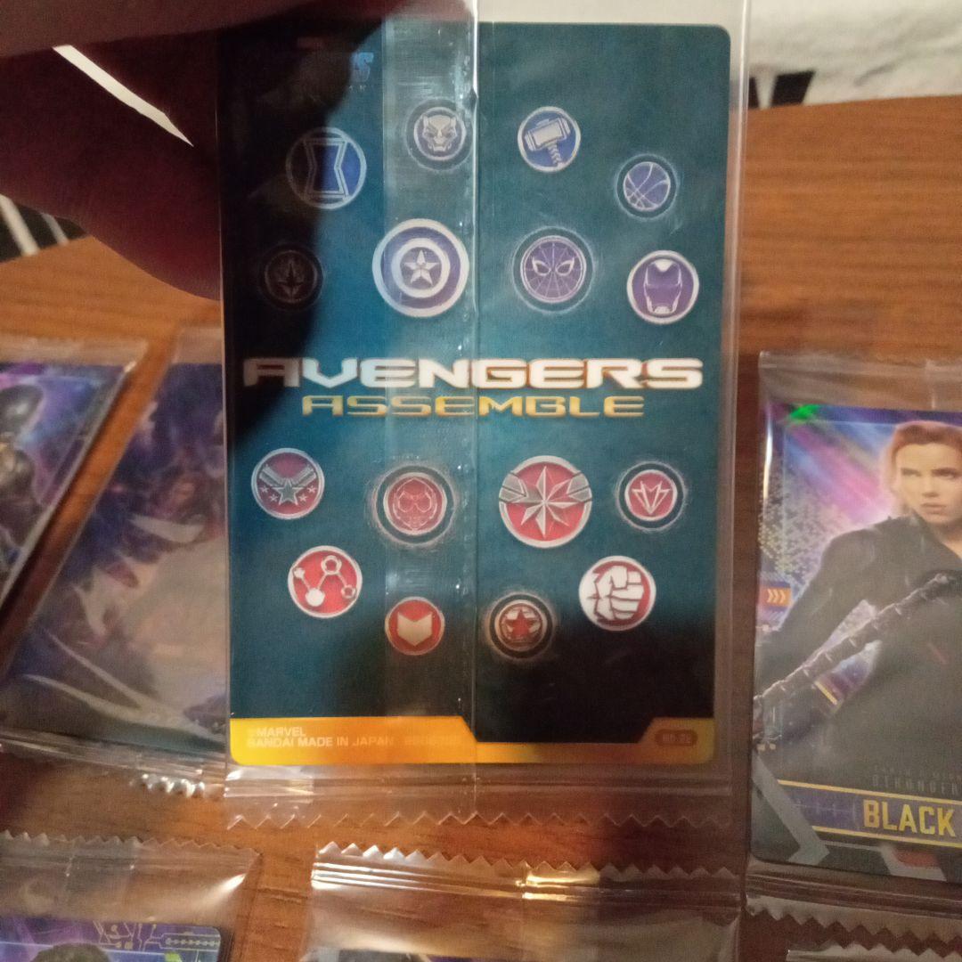 【未開封品】アベンジャーズカード　キラレア