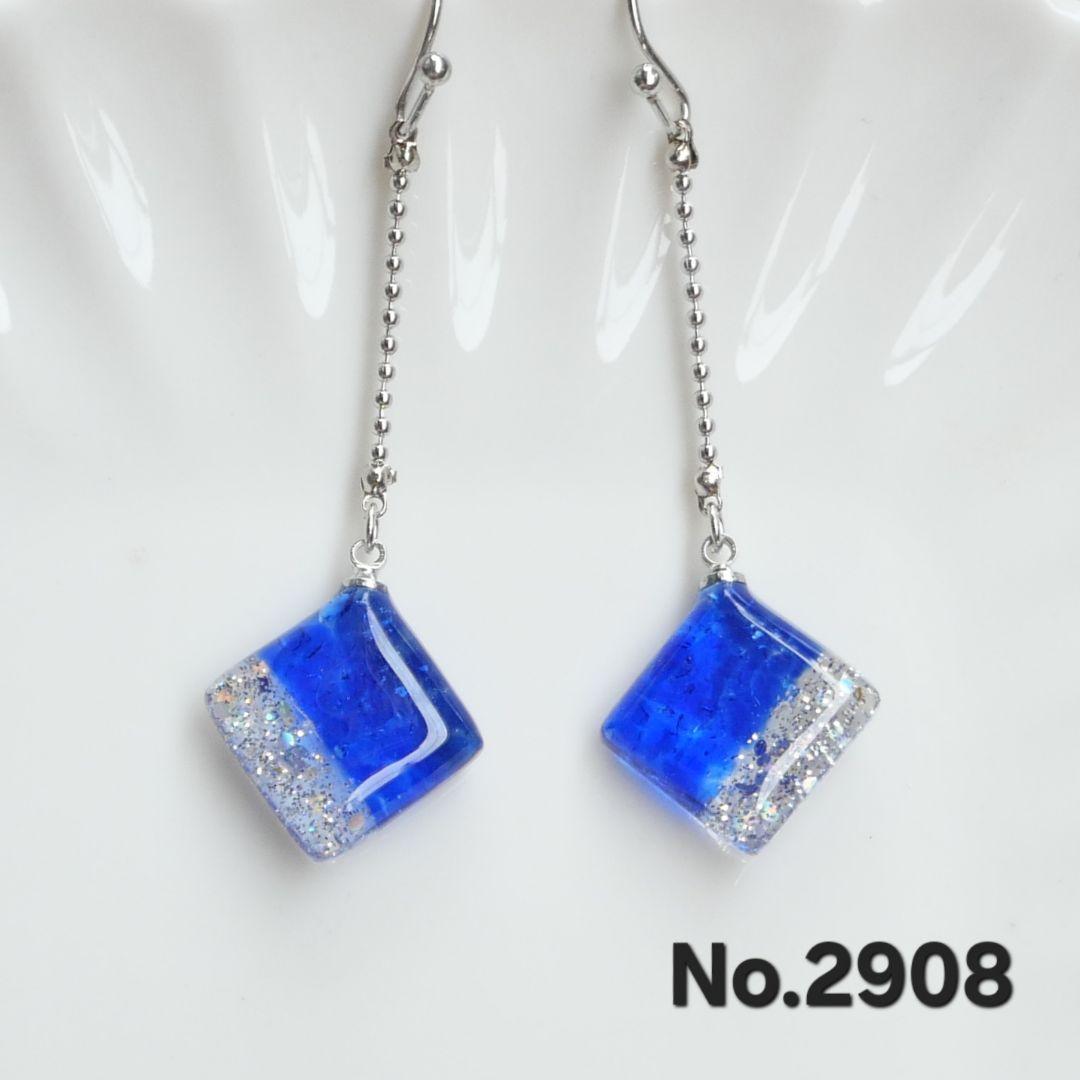 まるお♀専用　ガラス　レジン　フックピアス