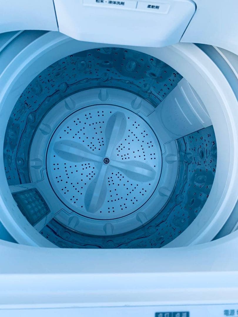 送料設置無料　アイリスオーヤマ 全自動電気洗濯機 ITW-70A01-W