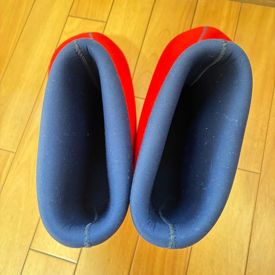 CLOZ 湯たんぽ 赤　注水口付き　足用　ブーツ