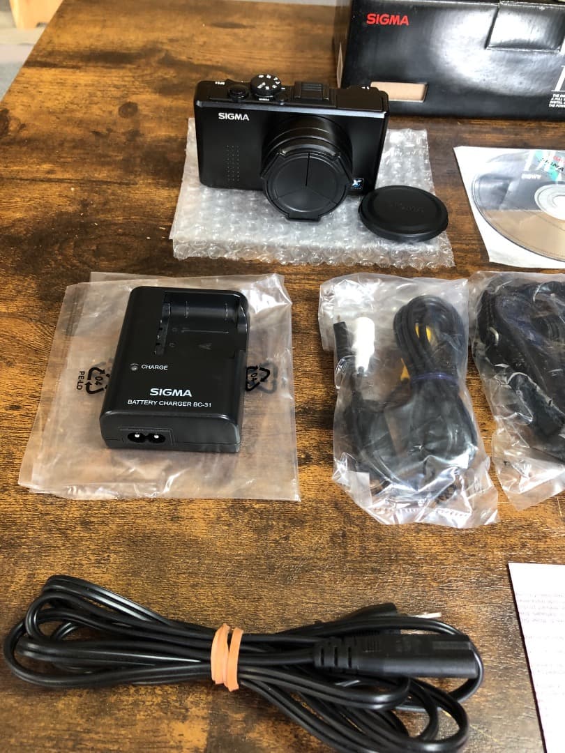 SIGMA DP2x シグマ Foveon センサー搭載デジタルカメラ