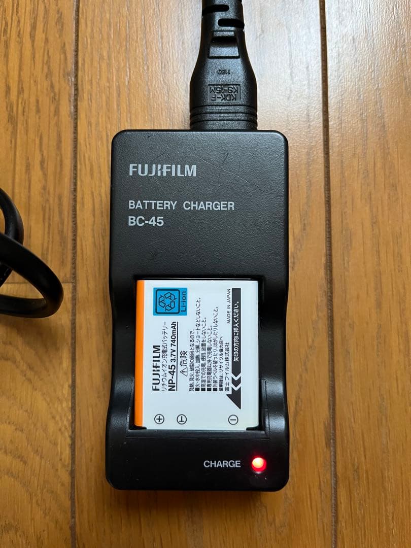 FUJIFILM FinePix Z250fd ホワイト デコ模様