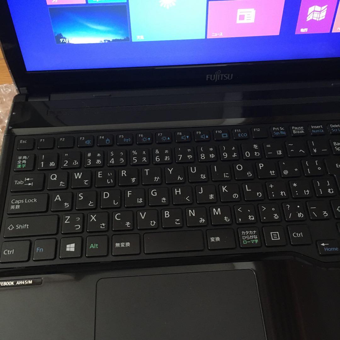 富士通　ノートパソコン　LIFEBOOK AH45/M