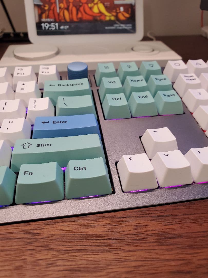 Keychron Q6 + 純正キーキャップ +赤軸 108個
