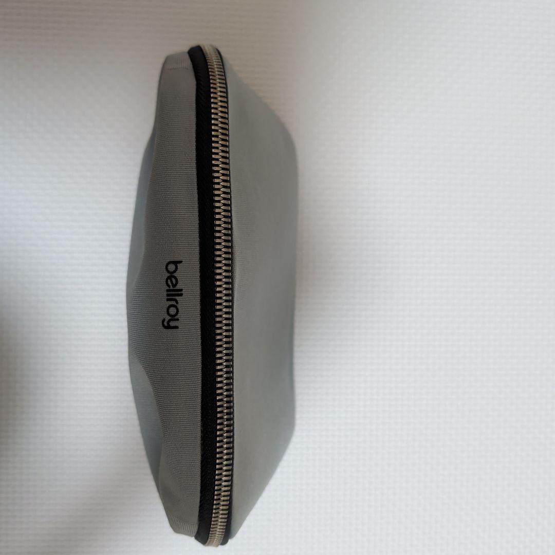 bellroy グレー トラベルポーチ