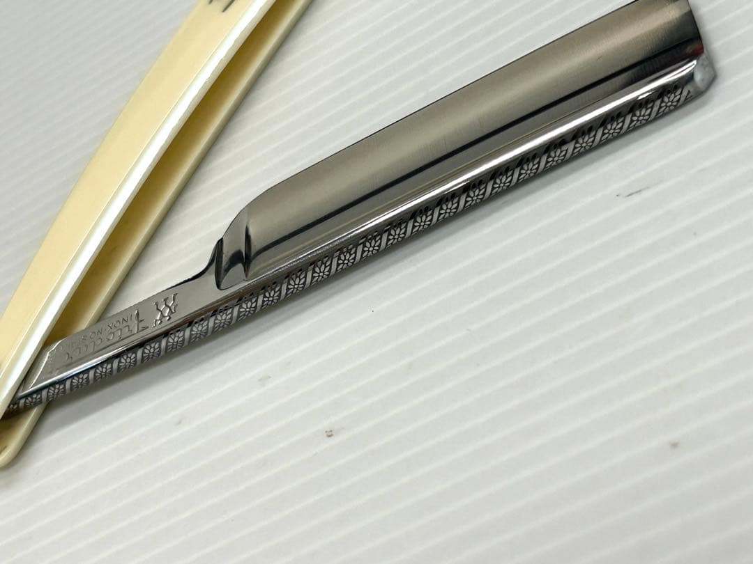 Q*e様 中古 美品 ヘンケルス 472